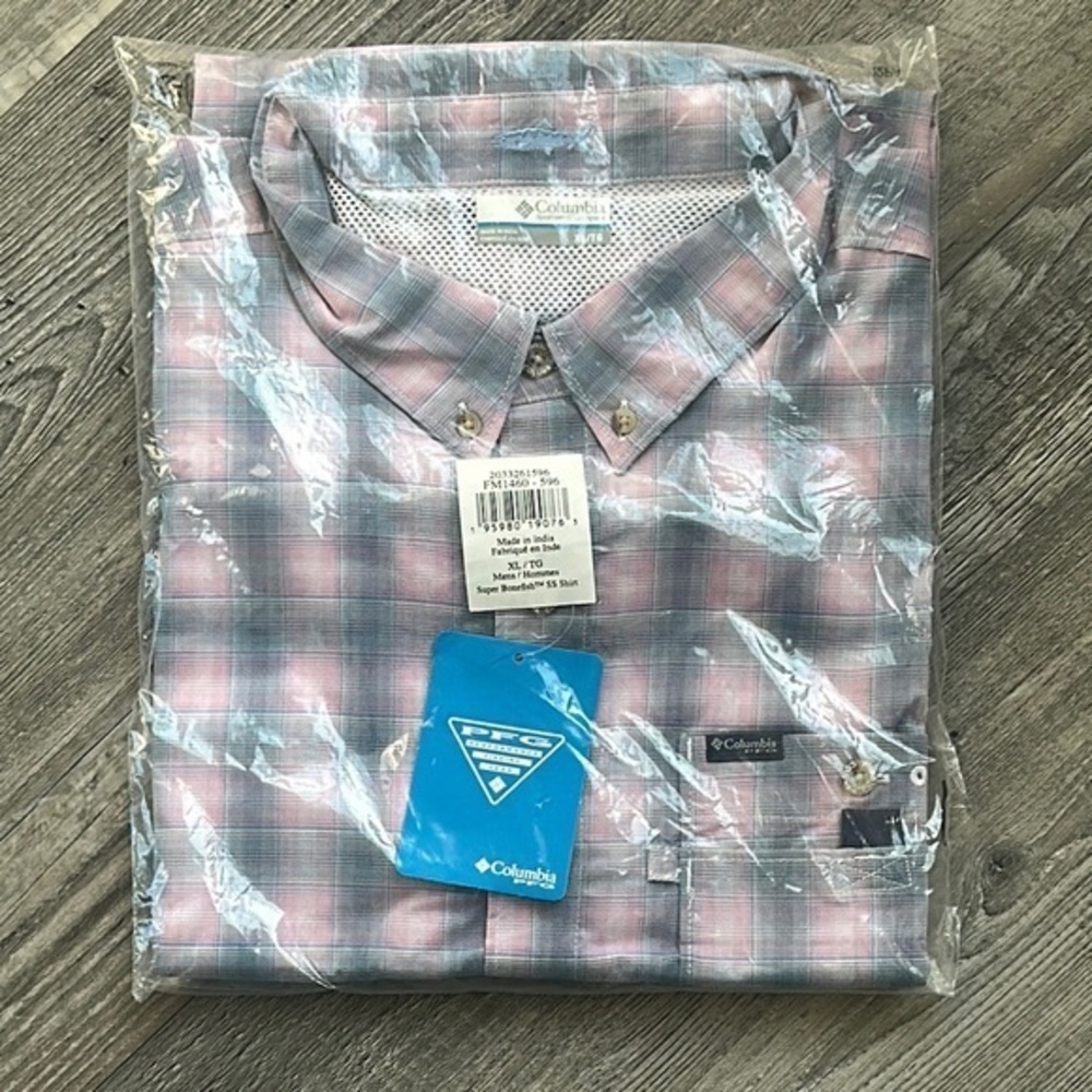 NWT Columbia Men's Plaid Shirt - Gray and Pink